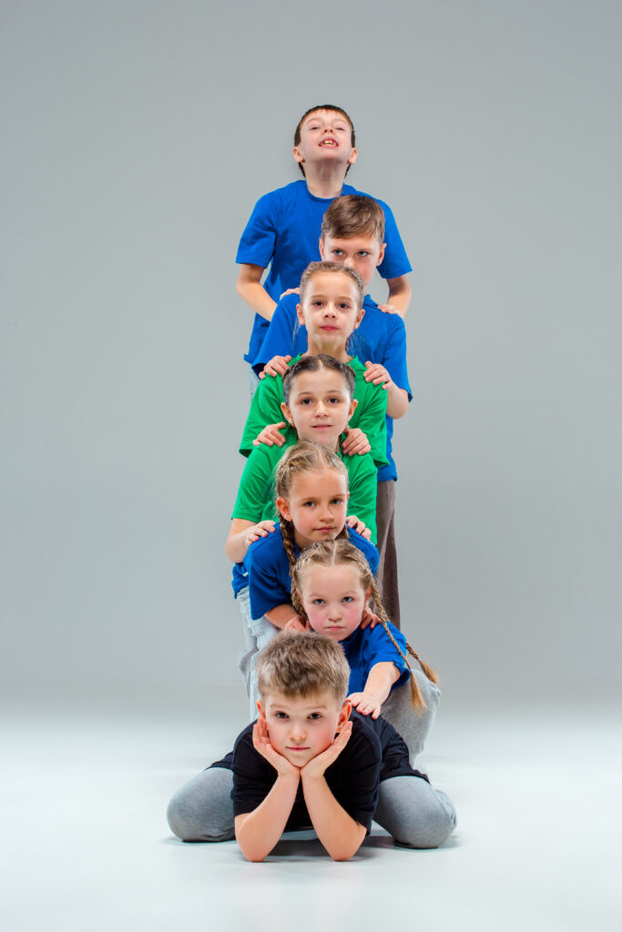 The kids dance school, ballet, hiphop, street, funky and modern dancers Who we are?